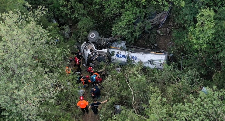 Bursa'da Su Tankeri Devrildi: 3 Ölü Var