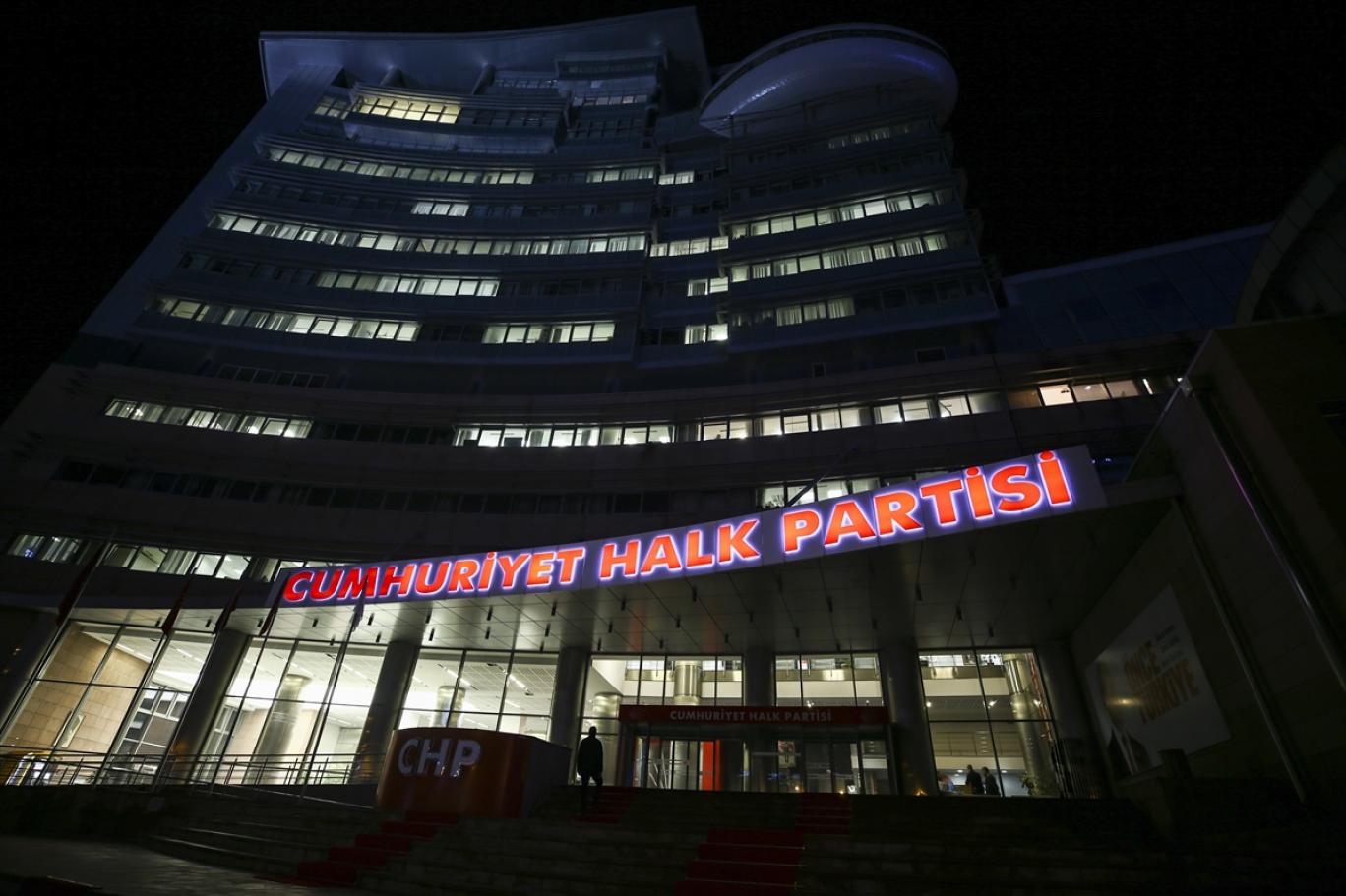 CHP'nin komisyon üyeleri belli oldu mu? Özgür Özel'den flaş liste açıklaması!