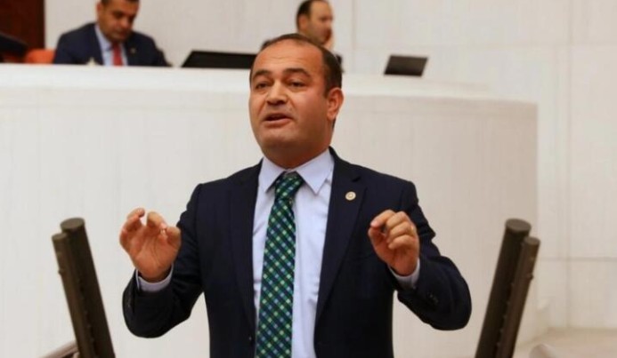 İBB'ye yeni operasyon... Karabat: İktidar, demokrasiye saldırarak kendi suçlarını örtbas etme telaşına düşmüştür