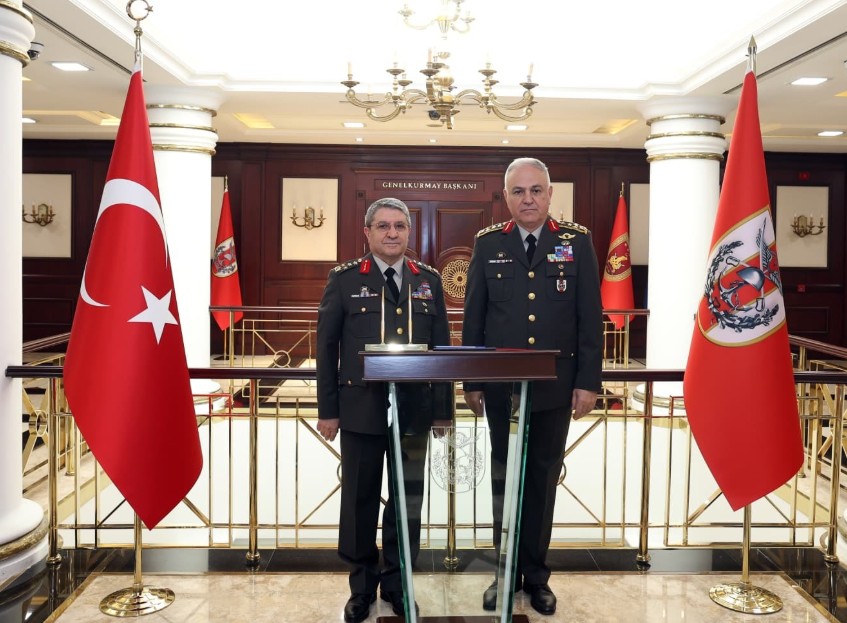 Genelkurmay Başkanlığı'nda ve Kara Kuvvetleri Komutanlığı'nda devir teslim töreni...