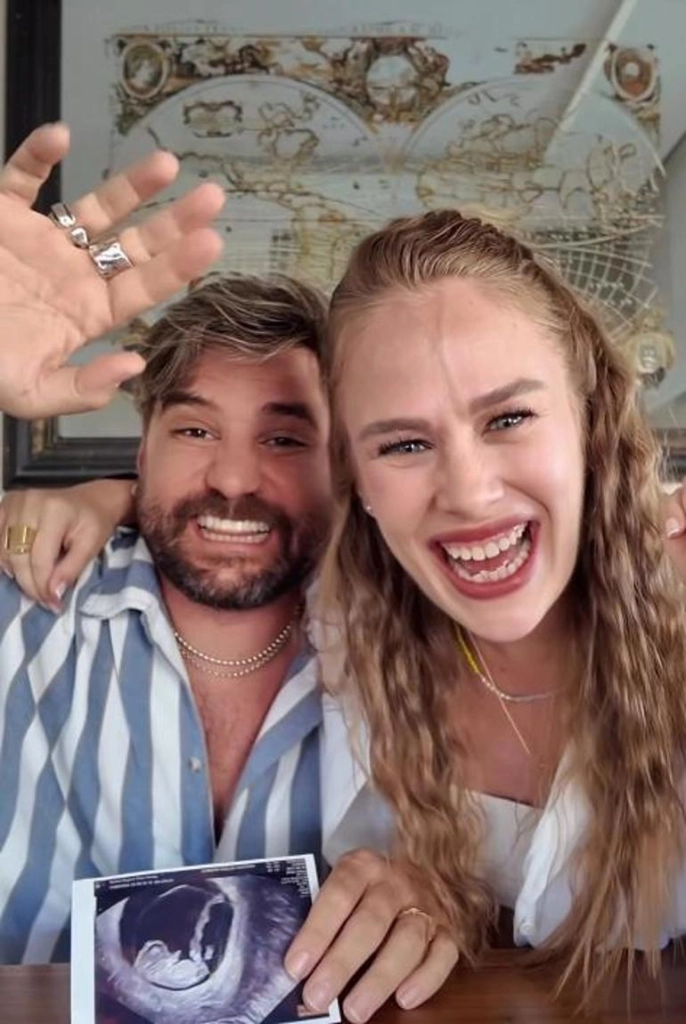 “Ayrıldılar mı?” Sandınız, Meğer Mutlu Habermiş! Videoyla ters köşe yaptılar...