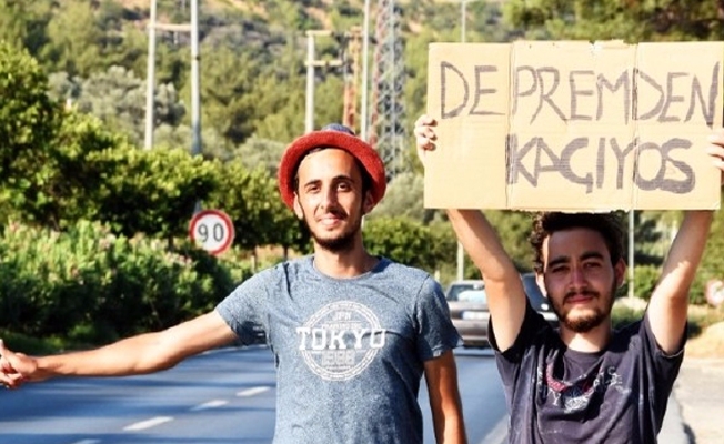 Deprem bahane otostoplu tatil şahane