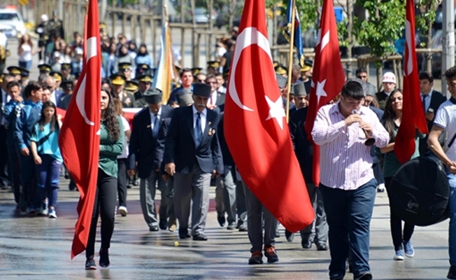 Atatürk'ün Erzurum'a gelişinin 98. yılı kutlandı
