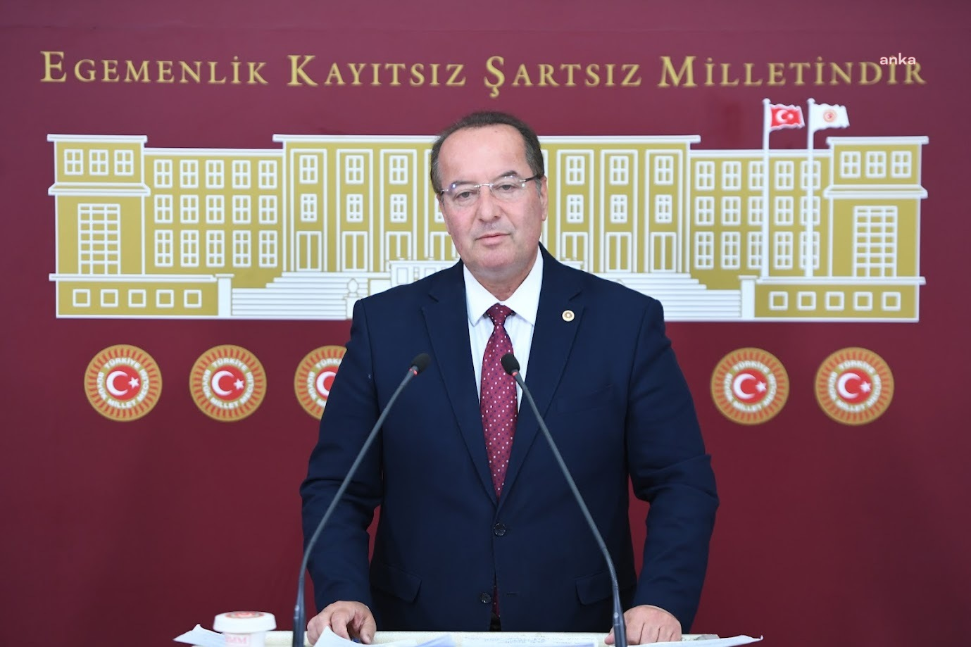 Akay: Altyapıya yatırım yok, ama koltuğa doymayanlara sorunsuz terfi var!