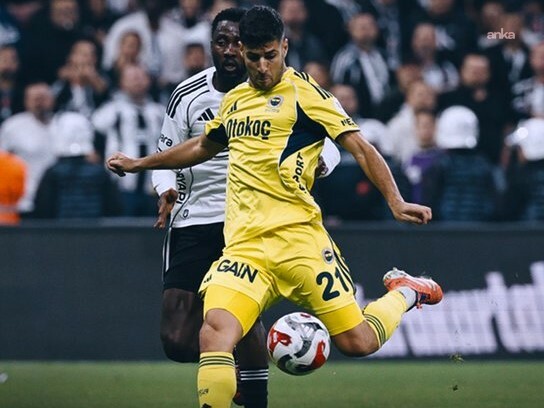 “Kırmızı kartlı” derbinin galibi Fenerbahçe: Beşiktaş’ı 3-2 mağlup etti