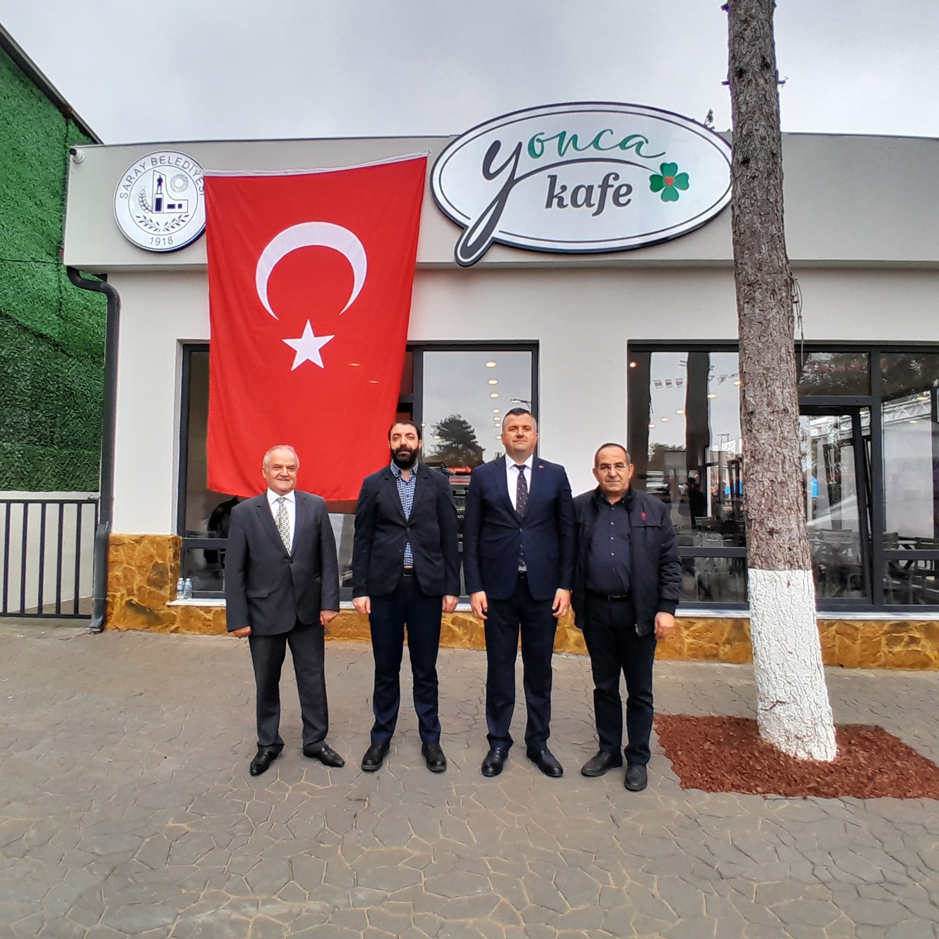 Saray’da Yeni Yaşam Alanı: Atatürk Parkı ve Yonca Kafe Kapılarını Açtı