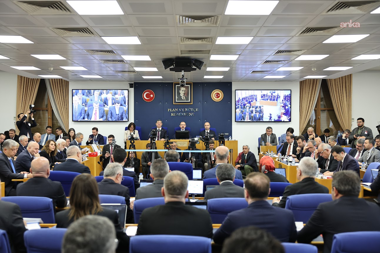 2026 bütçesi komisyonda… Suat Özçağdaş’tan MESEM tepkisi: “16 çocuğun öldüğü yerde o koltukta oturmazdım”