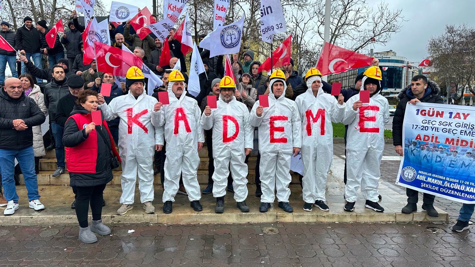 Kademeli emeklilikte son durum: Çalışma ve Sosyal Güvenlik Bakanı Vedat Işıkhan o soruyu yanıtladı!
