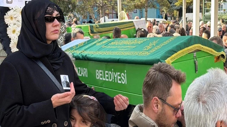Burcu Özberk'ten Acı Dolu Haber