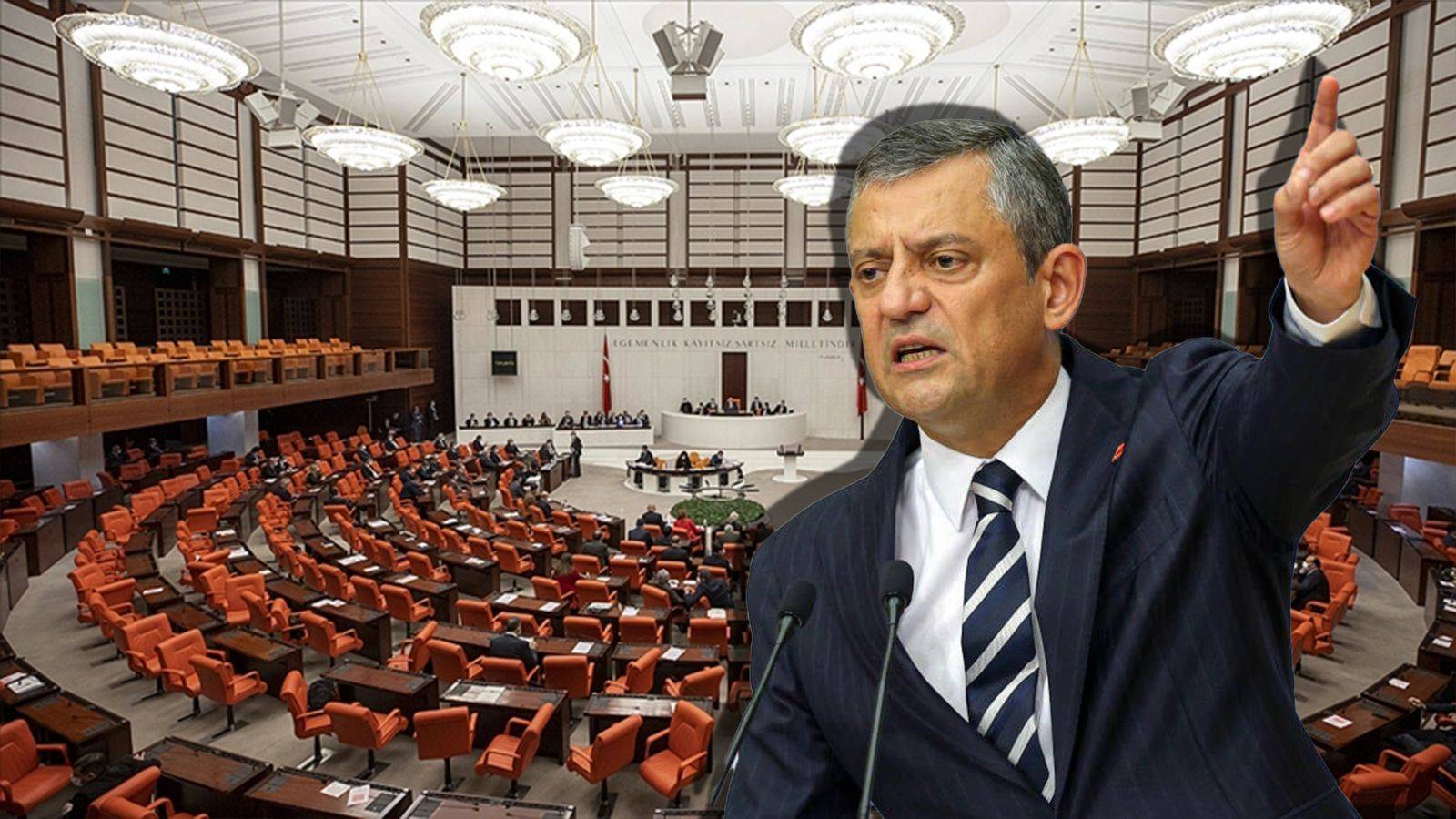 Meclis'te liseli kız öğrencilere taciz iddiası!  Özgür Özel: Bu pisliğin içeri girebilmiş olması kabul edilebilir değil...