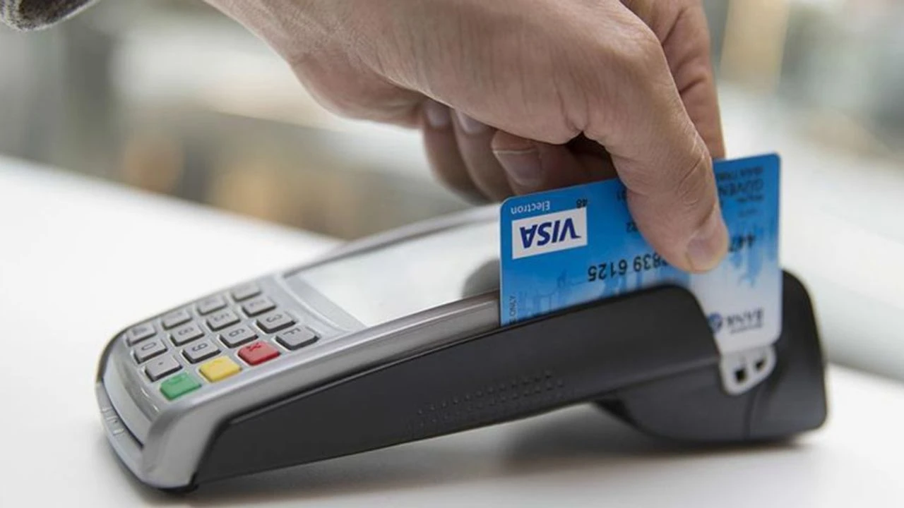 Kredi kartında yeni dönem: Faiz oranları düşüyor