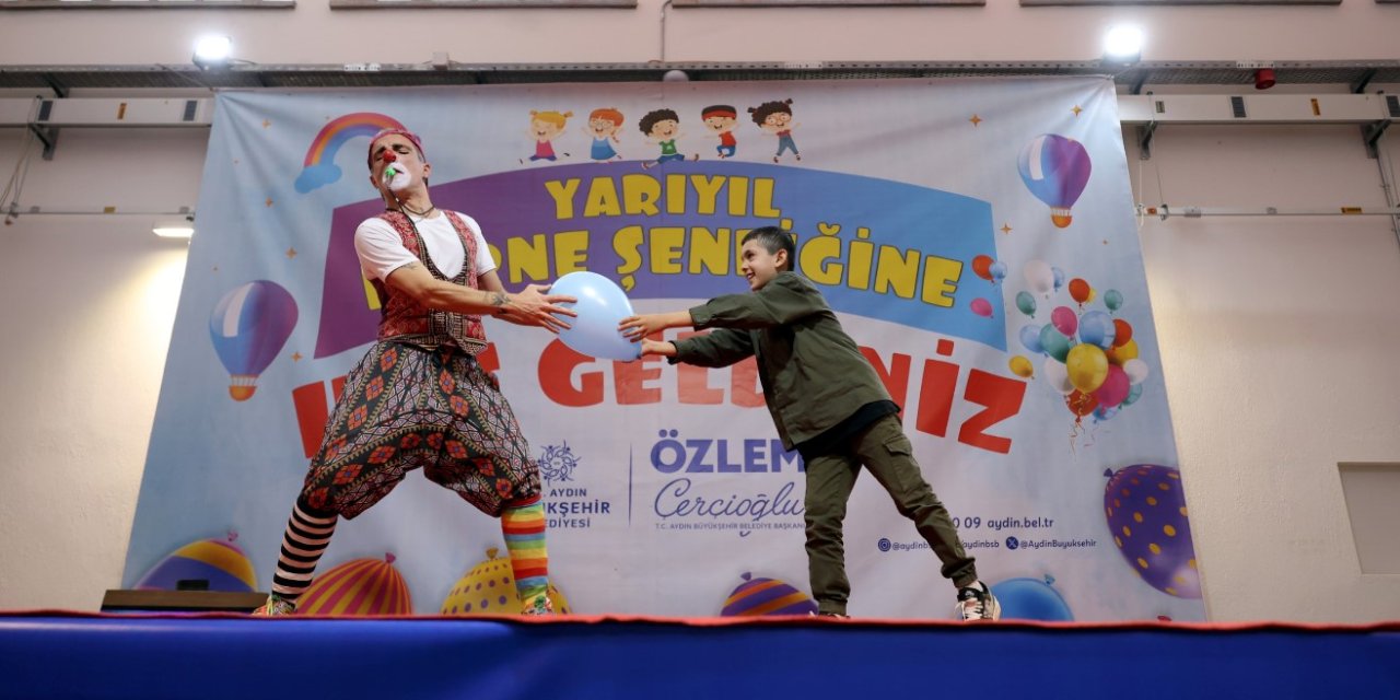 BAŞKAN ÇERÇİOĞLU’NDAN ÇOCUKLARA KARNE HEDİYESİ