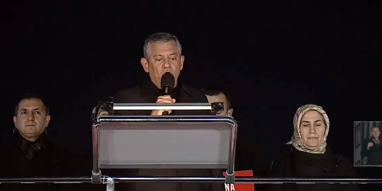 Özgür Özel'den ABD ve İsrail'in saldırılarına sert tepki: '160 tane kız çocuğu bombalarla öldürüldü, Batı sessiz!'
