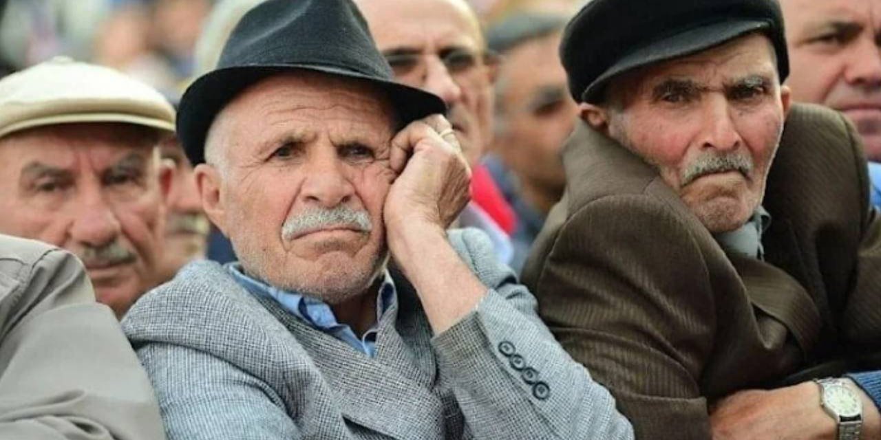 Tarihler belli oldu: Emekli maaşı ve bayram ikramiyesi ödemeleri başladı