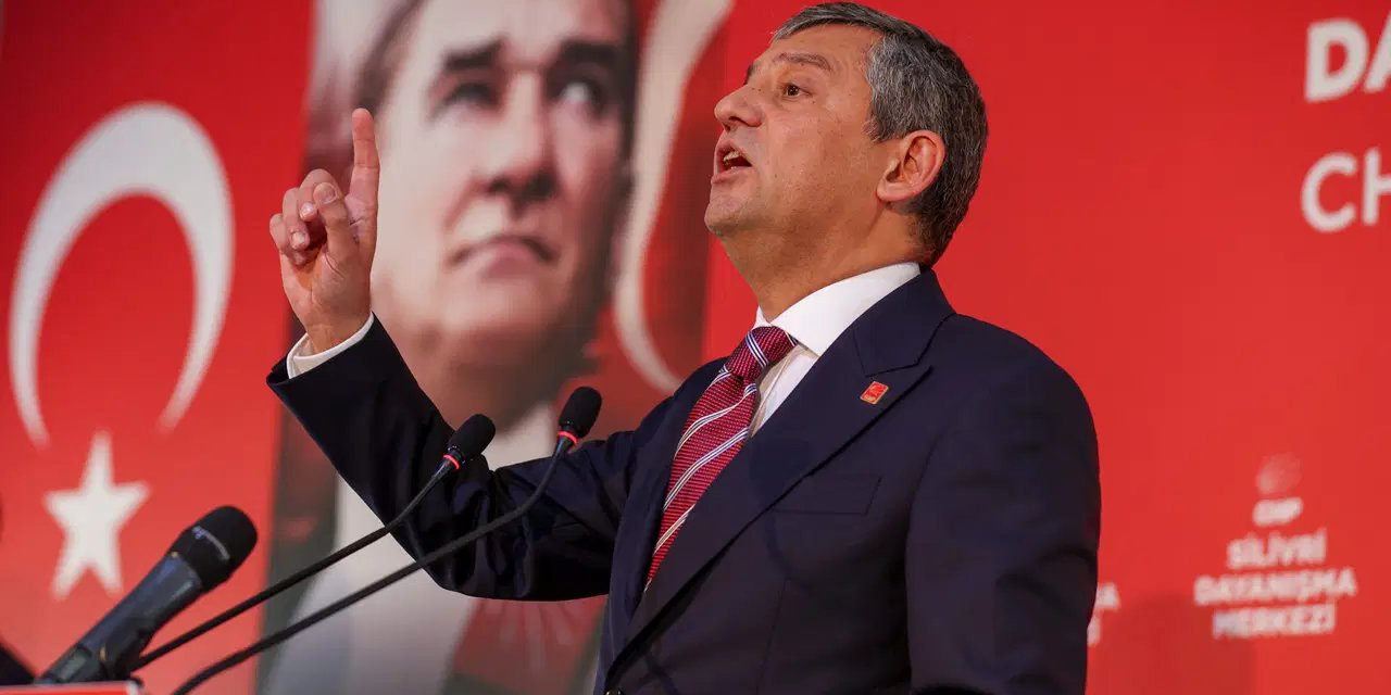 Özgür Özel 'insanlık suçu' dedi, Davutoğlu'na teşekkür etti