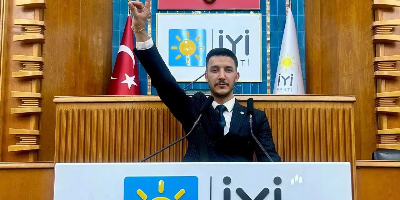 İYİ Partili başkan istifasını duyurdu