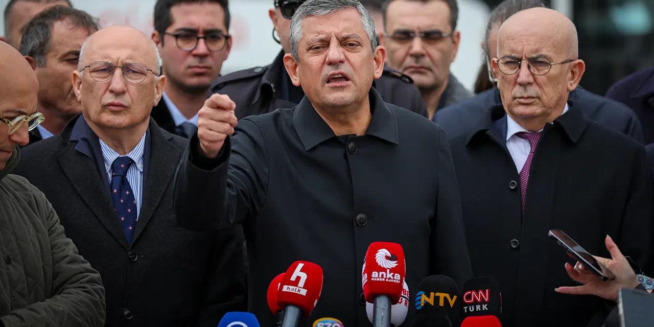 Özgür Özel'den Tanju Özcan ve İsmail Arı'ya ziyaret: 'Buradan ilk kez açıklıyorum...'