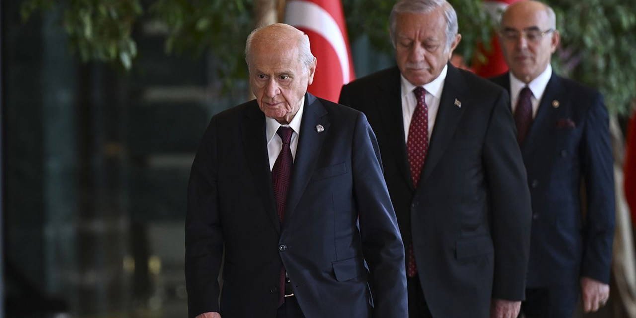 MHP'de 'İstanbul' depremi: Bütün il ve ilçe teşkilatları feshedildi