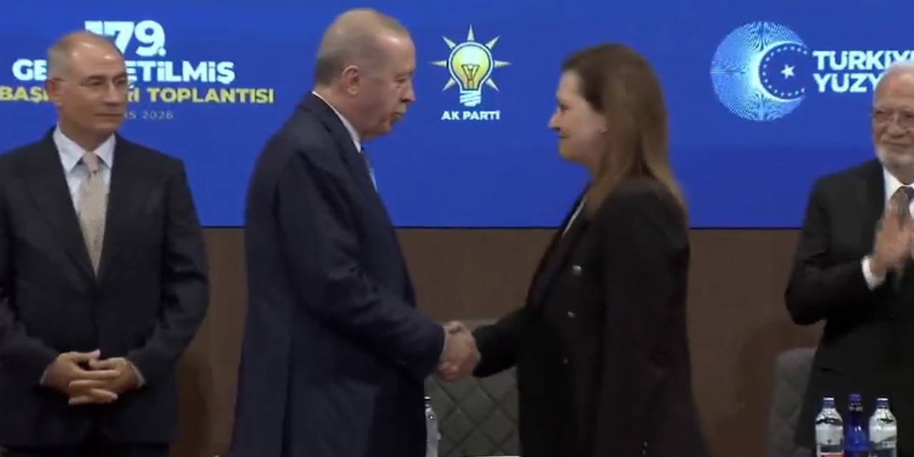 Burcu Köksal resmen AKP'ye geçti: Erdoğan 'transferi' bu sözlerle duyurdu