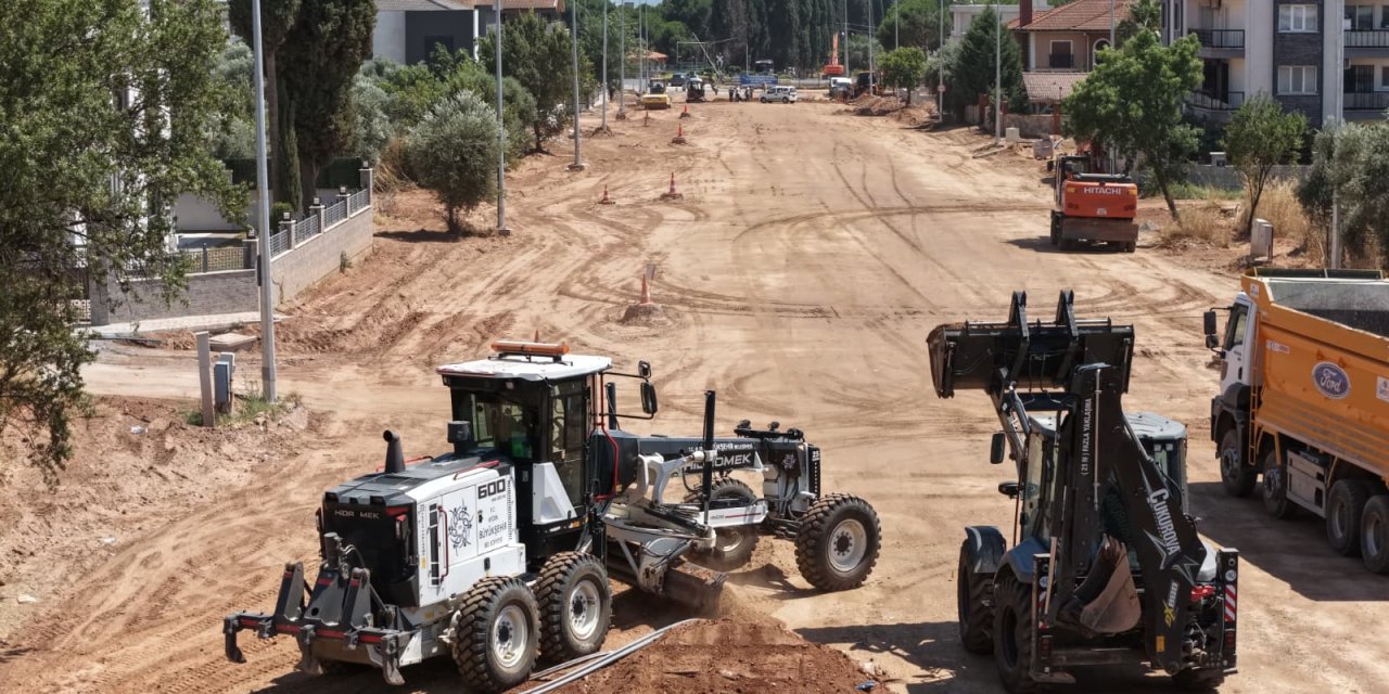 Başkan Çerçioğlu’ndan Efeler’de Yol Yapım Çalışması