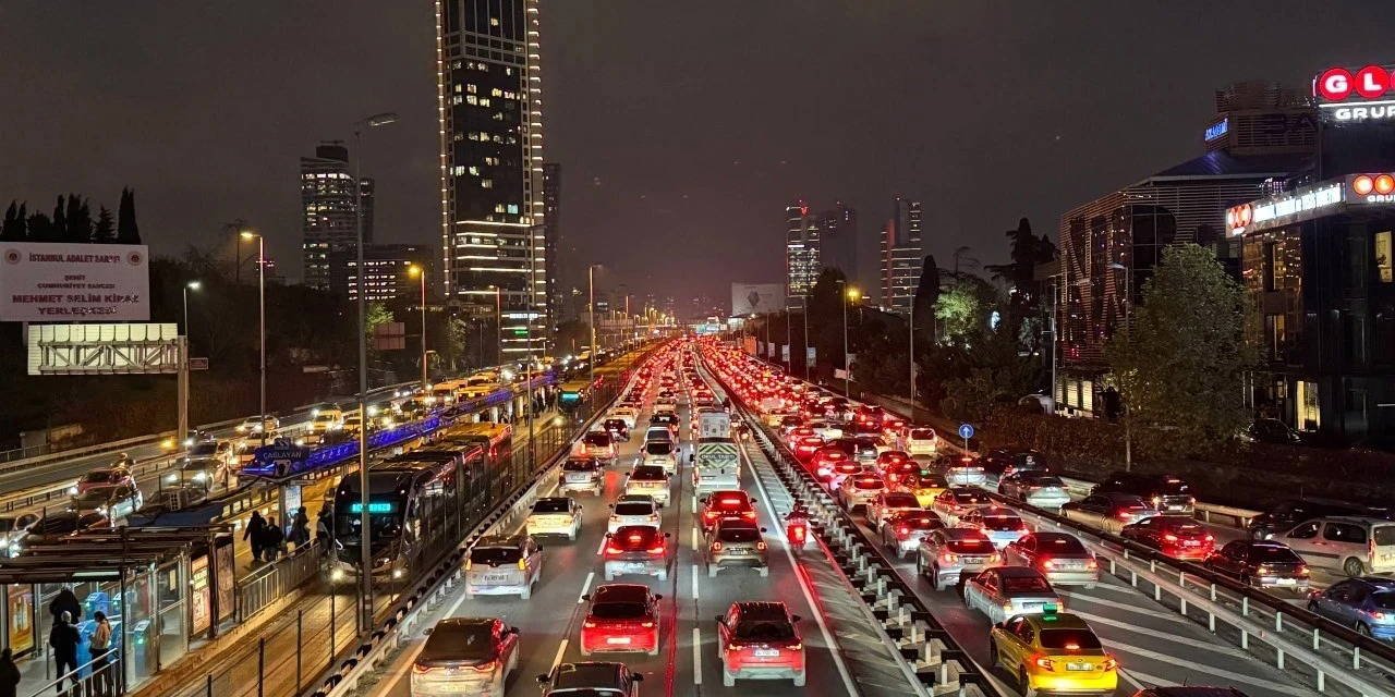 Araç sahipleri dikkat: İstanbul'da plaka kuralları sil baştan değişiyor