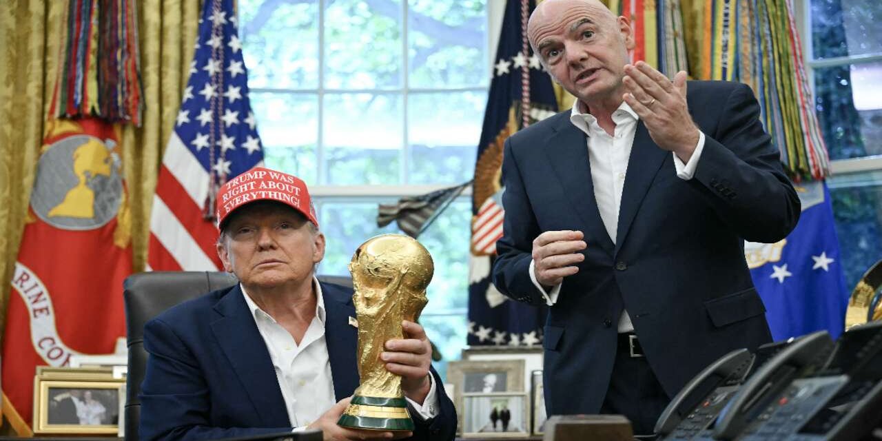 Infantino, Dünya Kupası’nı satma planını geri çekti