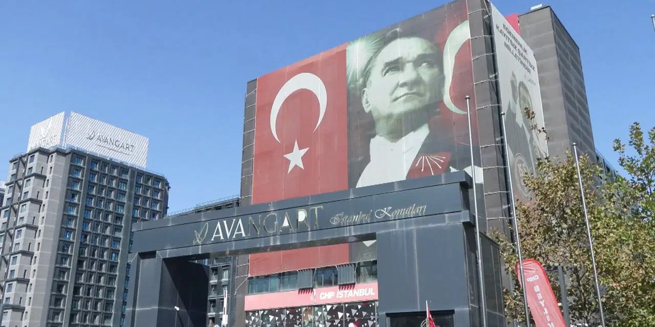 CHP İstanbul'da yeni dönem: Görevden alınan ilçe başkanlarının yerine atanacak isimler belli oldu