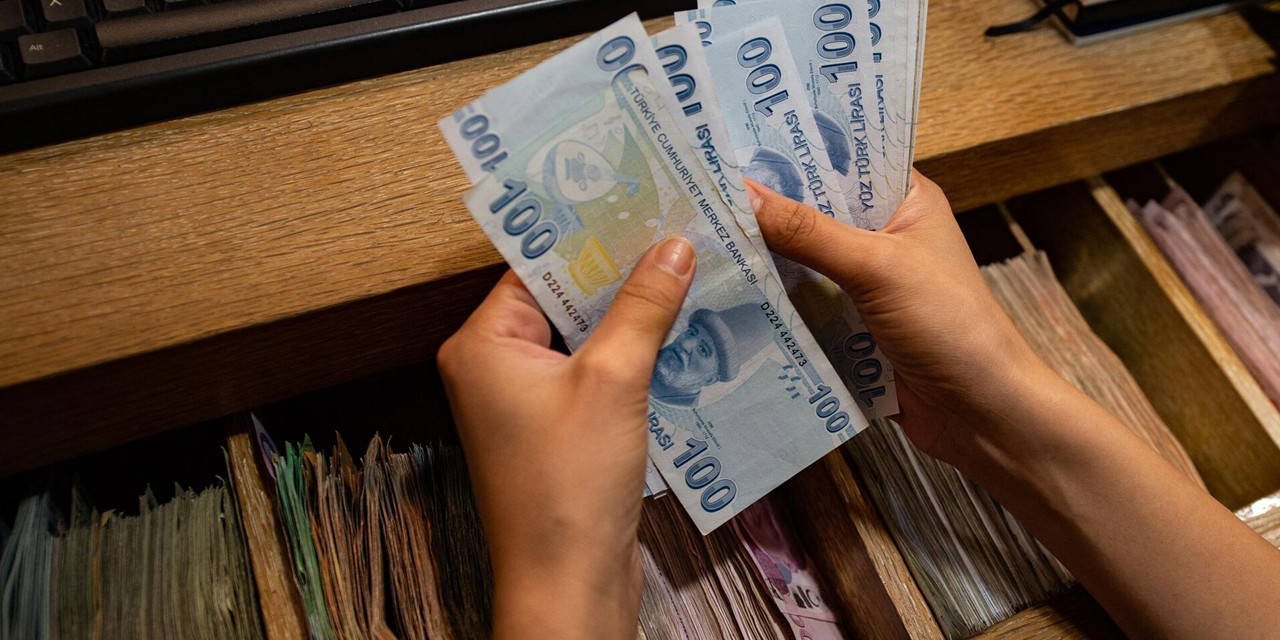 Ocak 2027 emekli ve memur zammı ne kadar olacak? İşte masadaki yeni hesaplamalar
