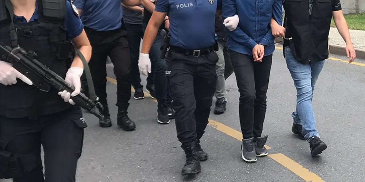Türkiye Genelinde “Sokaklar Güvende” Operasyonları Başladı: 2 Bin 447 Kişiye Adli İşlem