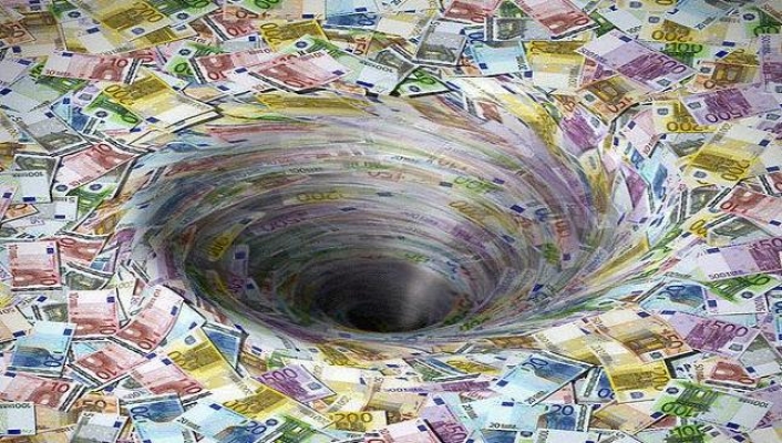Bütçe açığı rekor kırdı ama hazine borçlanmaya devam edecek