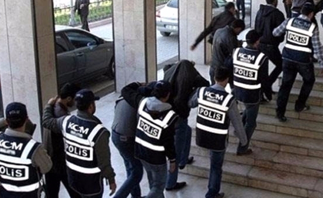 Beş ilde FETÖ operasyonu, çok sayıda gözaltı var