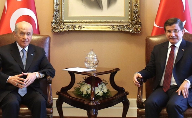 Bahçeli-Davutoğlu gerginliğinde devreye AKP girdi