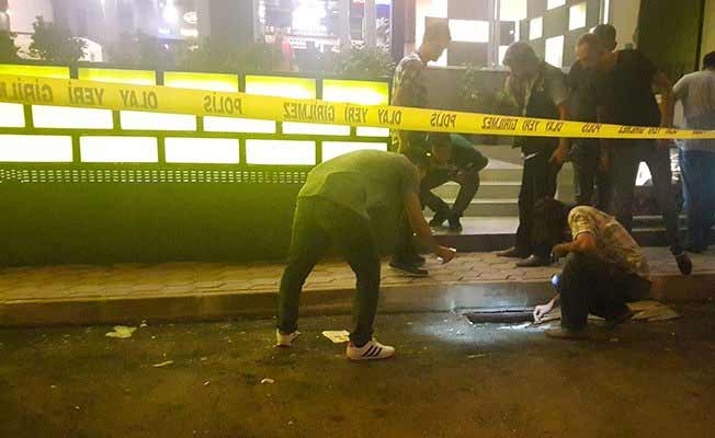 Kafeye silahlı saldırı: 1 ölü, 1 yaralı