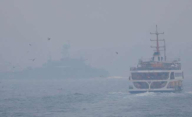 Yenikapı'da feribot iskeleye çarptı