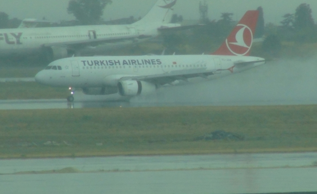 13 THY uçağı iniş yapamadı!