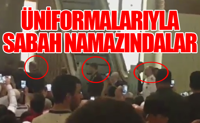 Hulusi Akar kuvvet komutanlarını cümbür cemaat sabah namazına götürdü