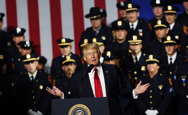 Trump'tan polislere 'kibar olmayın' tavsiyesi