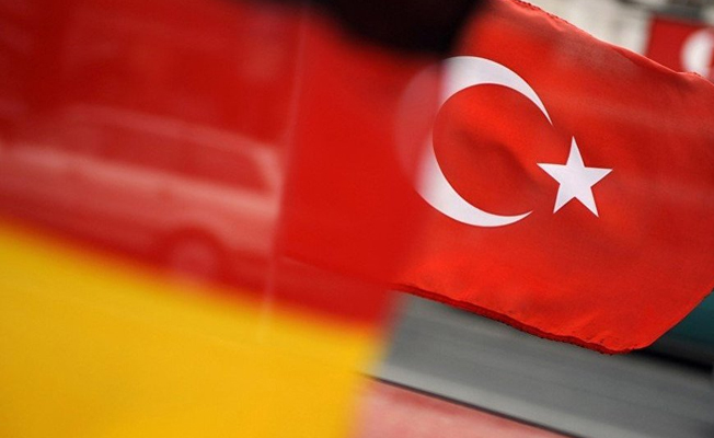 Almanya gerilimi tırmanıyor...Türkiye'ye AB fonu kesilsin talebii!