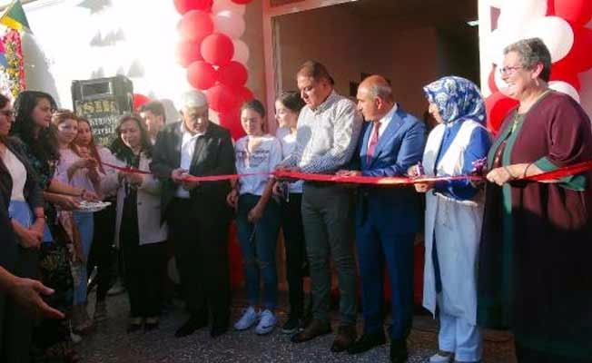 Türk ve Suriyeli kadınlara meslek edindirme kursu açıldı