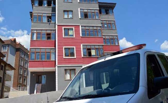 İntihar eden üniversiteli genç yaşam mücadelesini kaybetti!