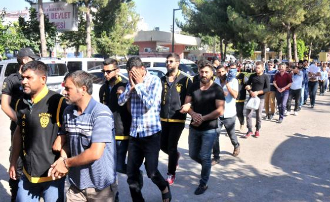 'Seni pişmiş tavuk yapacağız' diyerek tehdit ettiler!