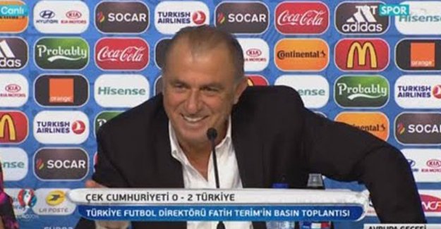 Fatih Terim'den İngilizce şov