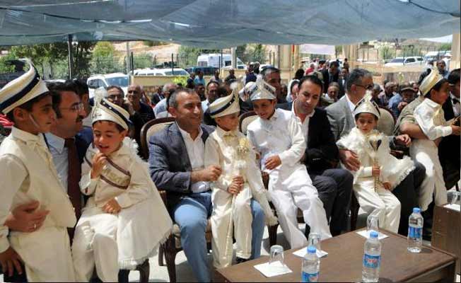 Tunceli'de sünnet şöleni