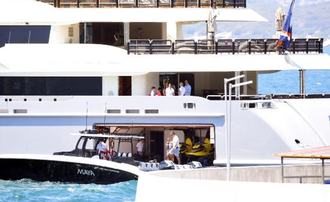 Milyarder Bodrum'da mavi tura çıktı!