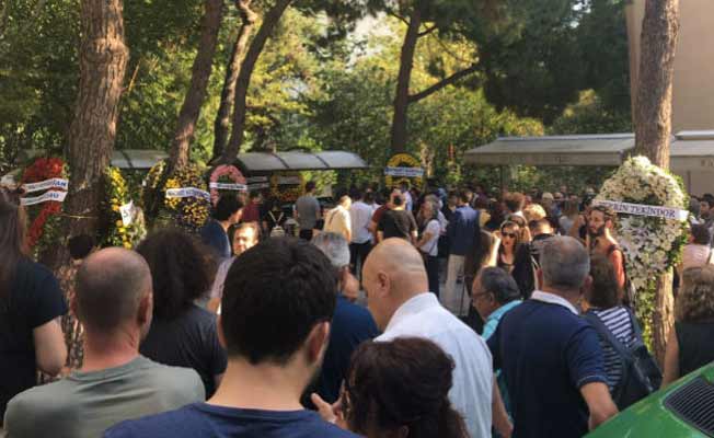 Ahmet Cemal'e sevenlerindan veda!