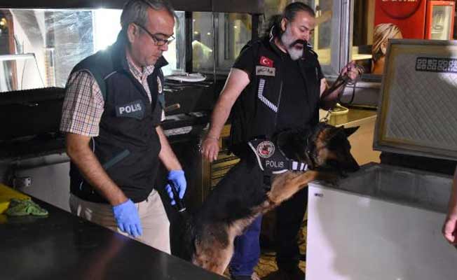 Restoranda 2 tabanca ile 400 mermi bulundu