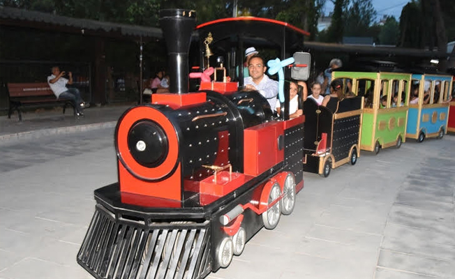 Ekspres her akşam kalkıyor