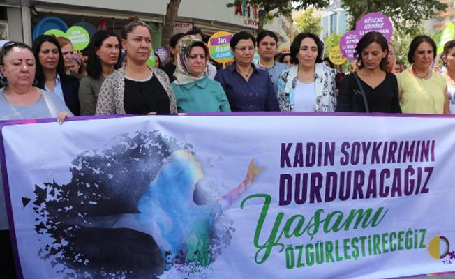 'Dağılmazsanız güç kullanacağız'