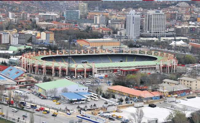 Maçlarını yıkım kararı verilen statta oynayacak!
