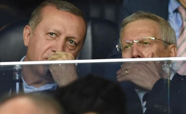 Erdoğan stada girdi, tribünler İzmir Marşı ile inledi